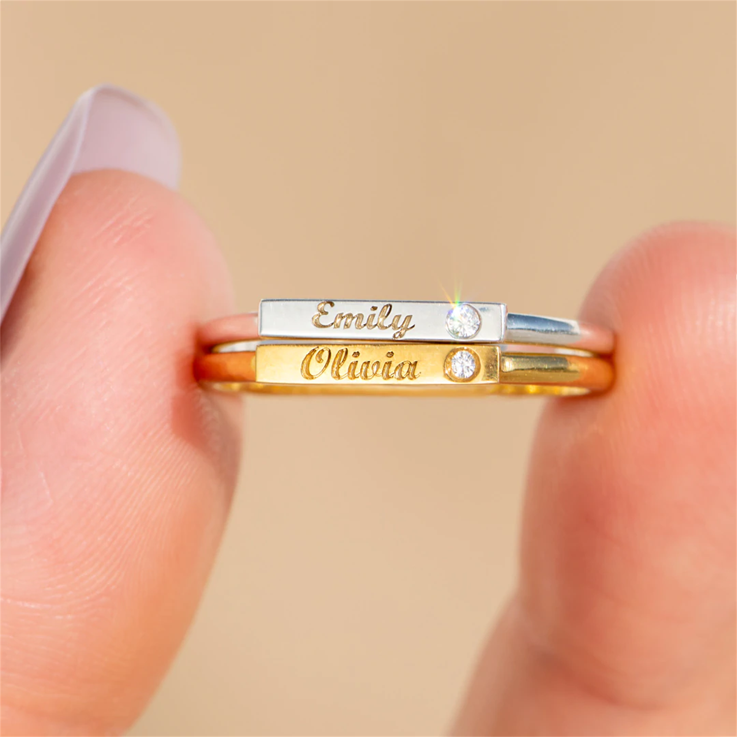 PERSONALIZED ENGRAVED MINIMALI - đánh giá và giá Initial Ring Custom