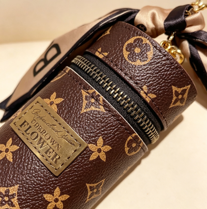 Vintage Brown Floral Monogram  - đánh giá và giá Monogram Keychain Leather